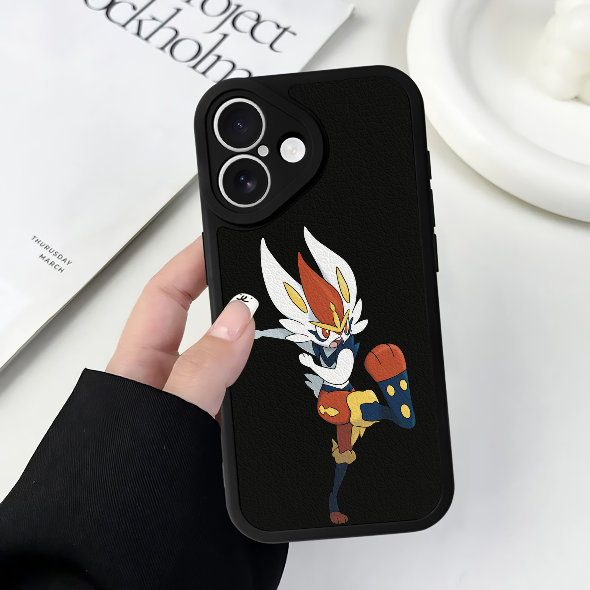 （画像用） ポケットモンスター Pokémon 【iPhone 16シリーズ対応】シリコンスマホケース（レザー調） 材質：シリコン